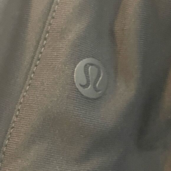 Lululemon Warpstreme high rise 7/8 jogger‎ black button front pockets, size 28 - Picture 2 of 15